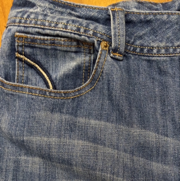 Baccini Jeans Womens  Size 12 Blue Straight Leg Mid Rise. Distressed. - Picture 10 of 10